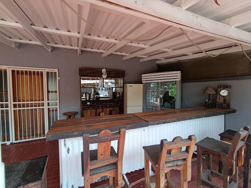 4 Bedroom Property for Sale in Middelburg Eastern Cape